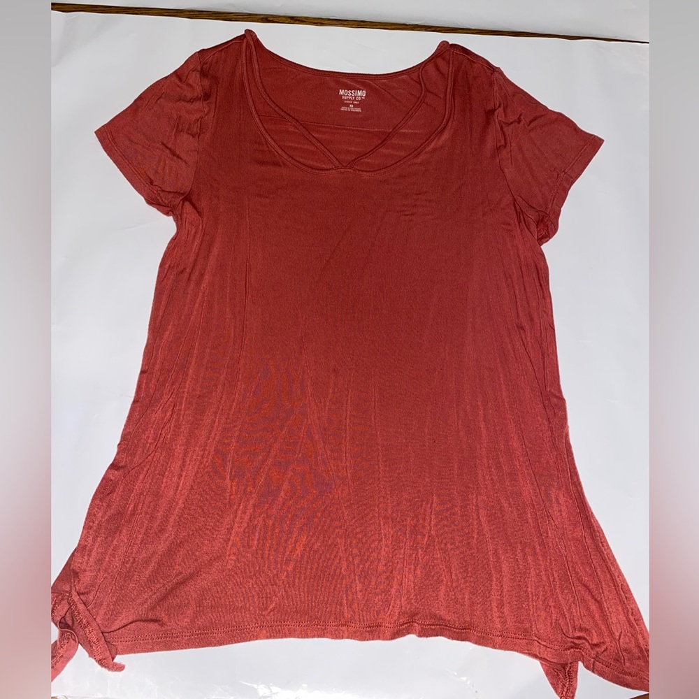 XS Women’s red Mossimo long loose top